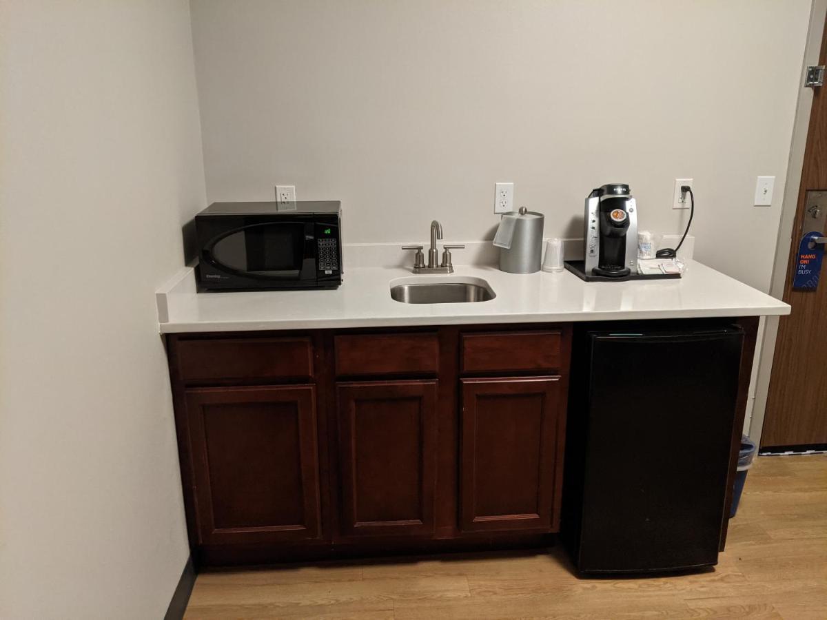 Holiday Inn Express South Burlington By Ihg Esterno foto