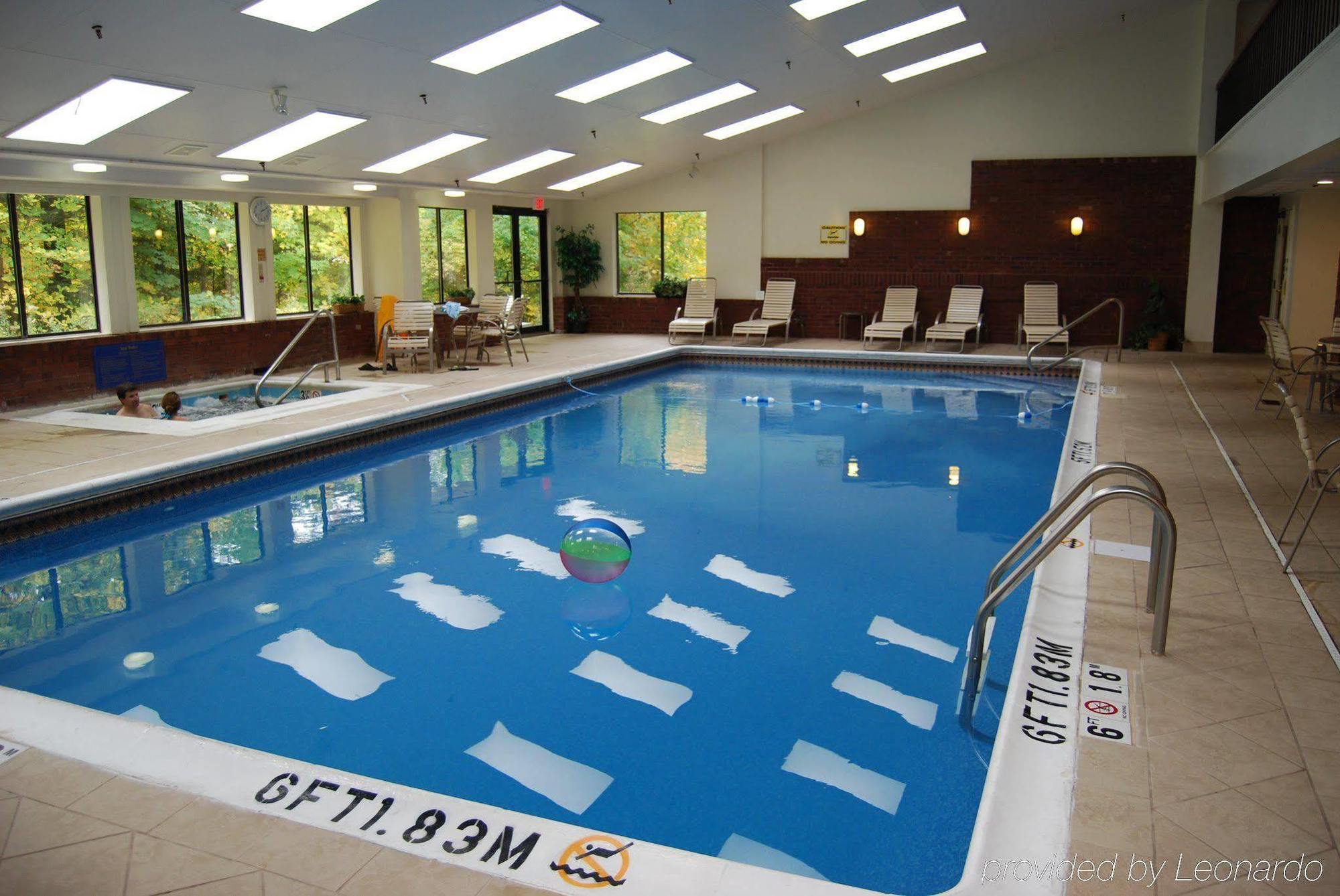 Holiday Inn Express South Burlington By Ihg Servizi foto