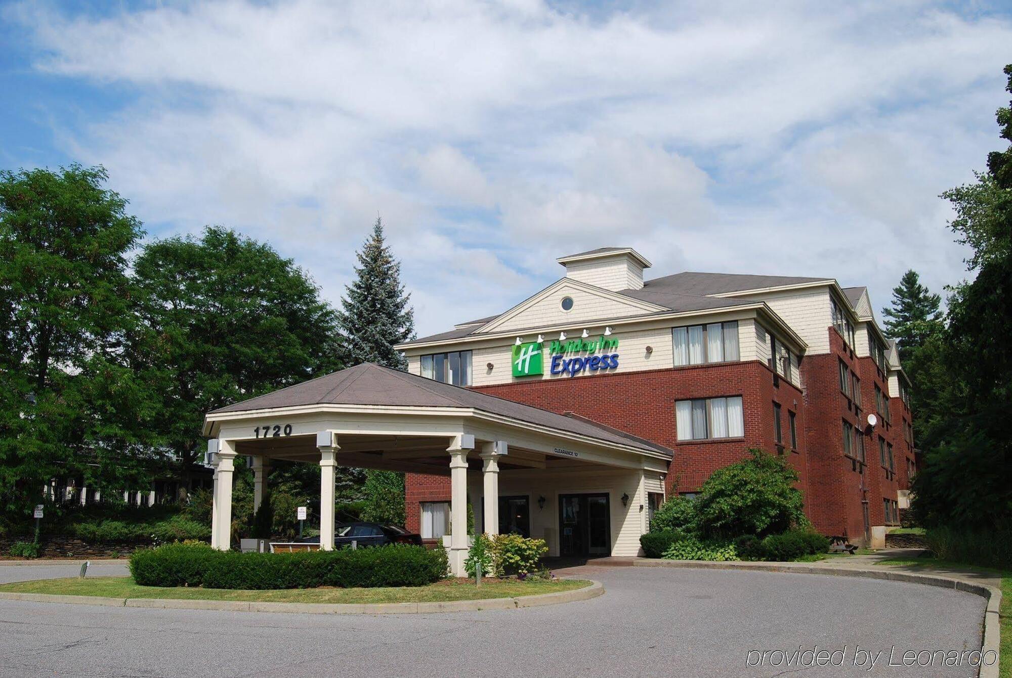 Holiday Inn Express South Burlington By Ihg Esterno foto